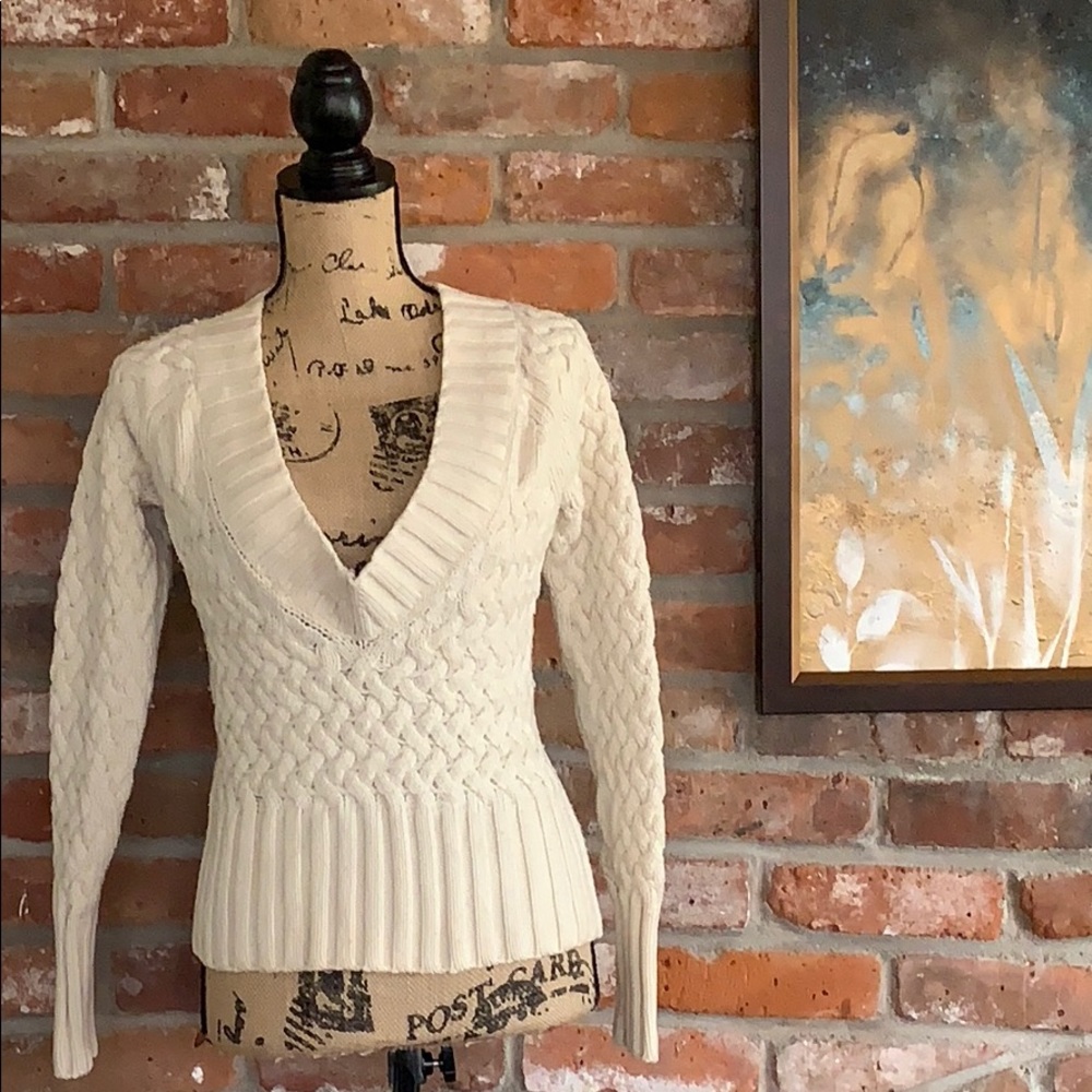 Gorgeous Cream Colored Banana Republic Sweater